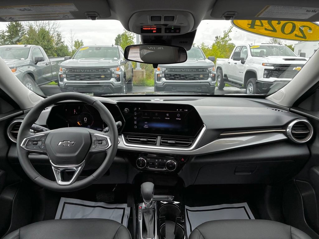 Used 2024 Chevrolet Trax ACTIV w/ Sunroof Package FWD image 7