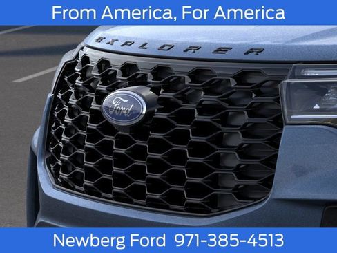 New 2025 Ford Explorer ST-Line w/ Premium Package AWD/4WD image 17