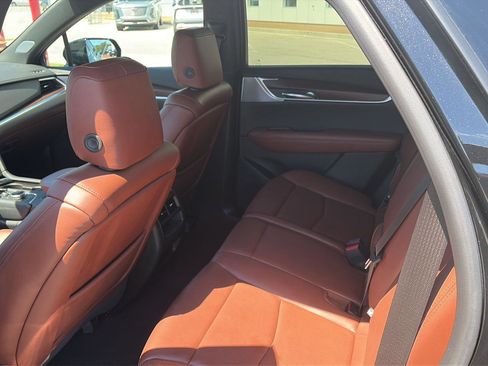 Used 2023 Cadillac XT5 Sportv AWD/4WD image 9
