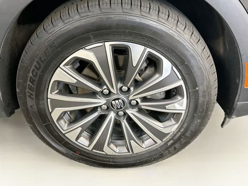 Used 2024 Buick Envision Preferred AWD/4WD image 11