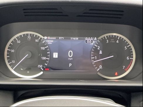 Used 2023 Land Rover Discovery S AWD/4WD image 43