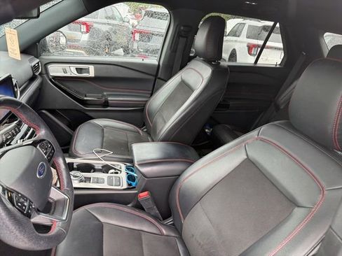 Used 2023 Ford Explorer ST-Line w/ Class IV Trailer Tow Package RWD image 8