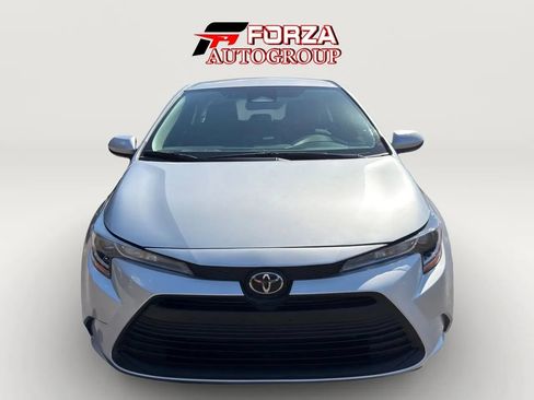 Used 2023 Toyota Corolla LE FWD image 2