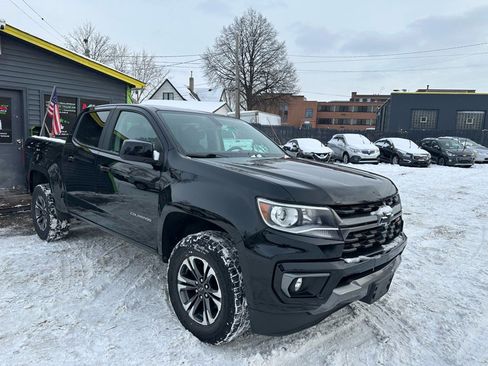Used 2021 Chevrolet Colorado Z71 image 2
