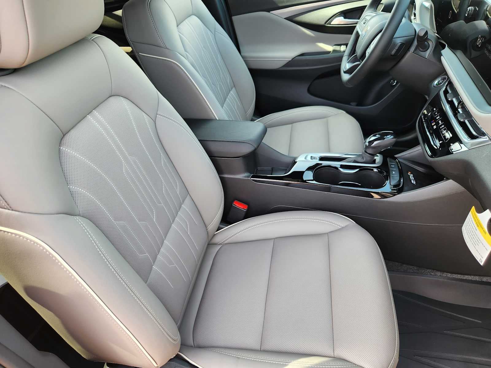 New 2026 Buick Envista Avenir FWD image 15