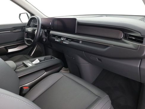 Used 2024 Kia EV9 Light Long Range image 25