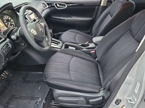 Used 2016 Nissan Sentra SV image 11