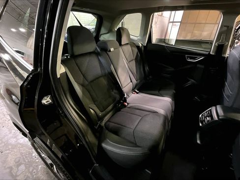 Used 2021 Subaru Forester Premium image 19