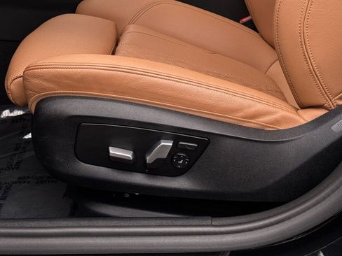 Used 2022 BMW 530i w/ Premium Package image 14