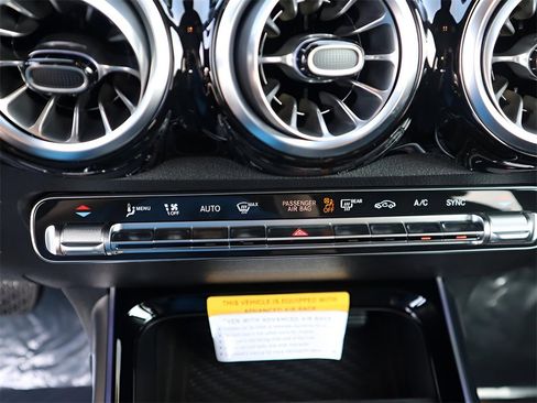 New 2026 Mercedes-Benz GLB 250 4MATIC image 46