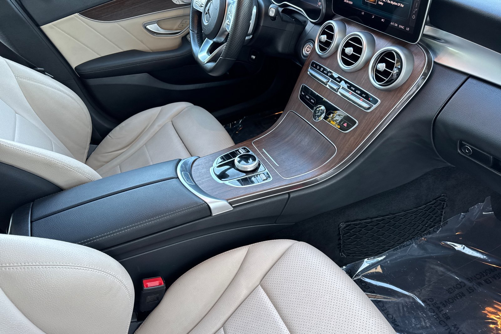 Used 2020 Mercedes-Benz C 300 Sedan image 18