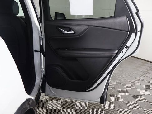Used 2024 Chevrolet Blazer Premier w/ Enhanced Convenience Package FWD image 31