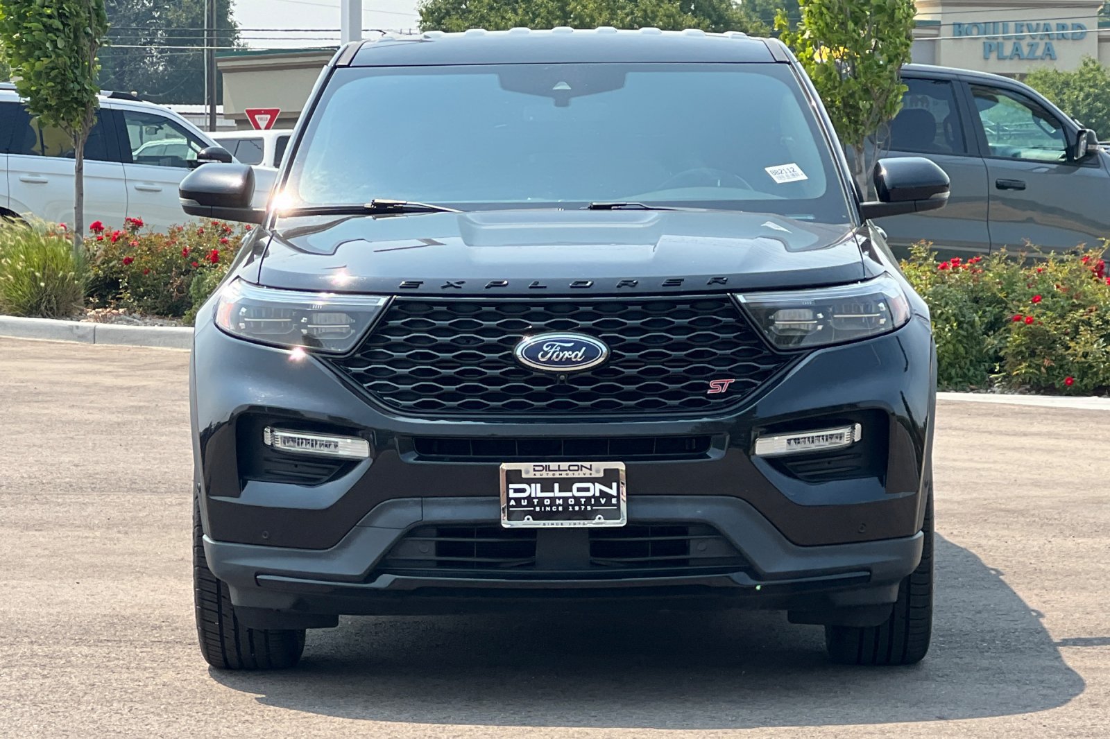 Used 2022 Ford Explorer ST w/ Equipment Group 401A AWD/4WD image 12