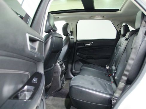 Used 2015 Ford Edge Titanium w/ Equipment Group 302A AWD/4WD image 28