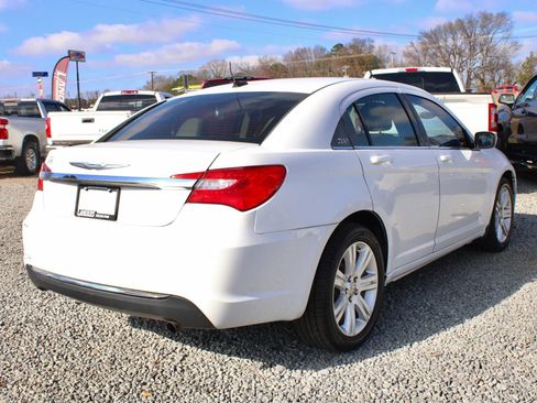 Used 2012 Chrysler 200 Touring w/ Sun/Sound Group image 9