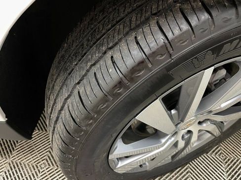 Certified 2024 Chevrolet Equinox Premier image 52