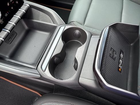 New 2026 GMC Terrain AT4 AWD/4WD image 27