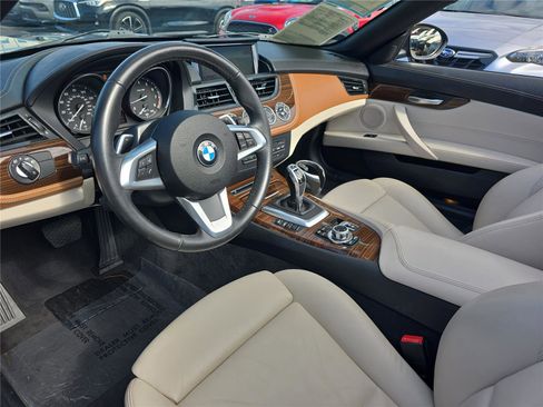 Used 2016 BMW Z4 sDrive28i image 10