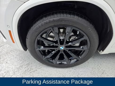 Used 2023 BMW X4 xDrive30i w/ M Sport Package AWD/4WD image 9