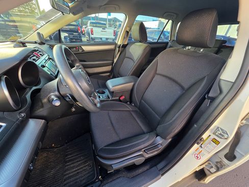 Used 2019 Subaru Outback 2.5i image 11