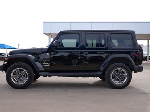 Used 2022 Jeep Wrangler Unlimited Sahara image 7