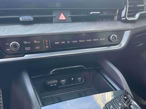 Used 2025 Kia Sportage X-Line Prestige image 25