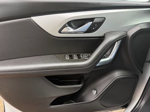 Used 2021 Chevrolet Blazer LT image 16