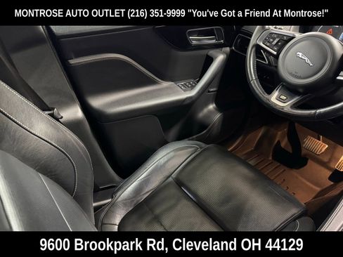 Used 2018 Jaguar F-PACE R-Sport image 38
