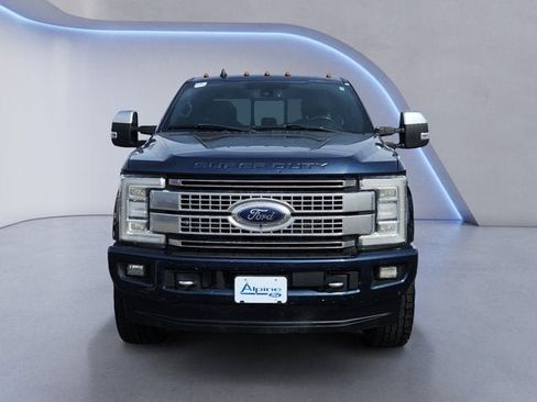 Used 2019 Ford F250 Platinum w/ Platinum Ultimate Package AWD/4WD image 8