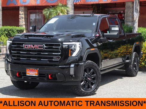 Used 2024 GMC Sierra 2500 AT4 w/ AT4 Preferred Package AWD/4WD image 4