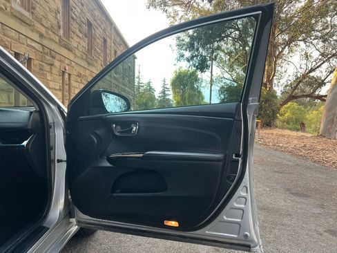 Used 2015 Toyota Avalon XLE Touring image 24