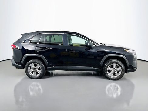 Used 2024 Toyota RAV4 LE AWD/4WD image 4