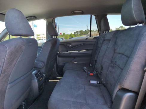 Used 2022 Honda Pilot Sport image 29