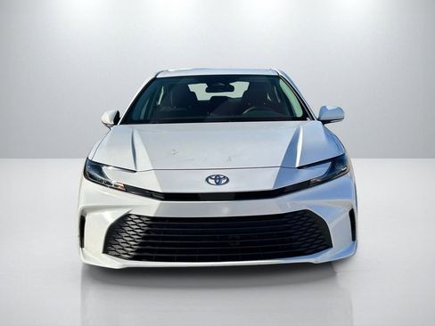 Used 2025 Toyota Camry LE FWD image 2
