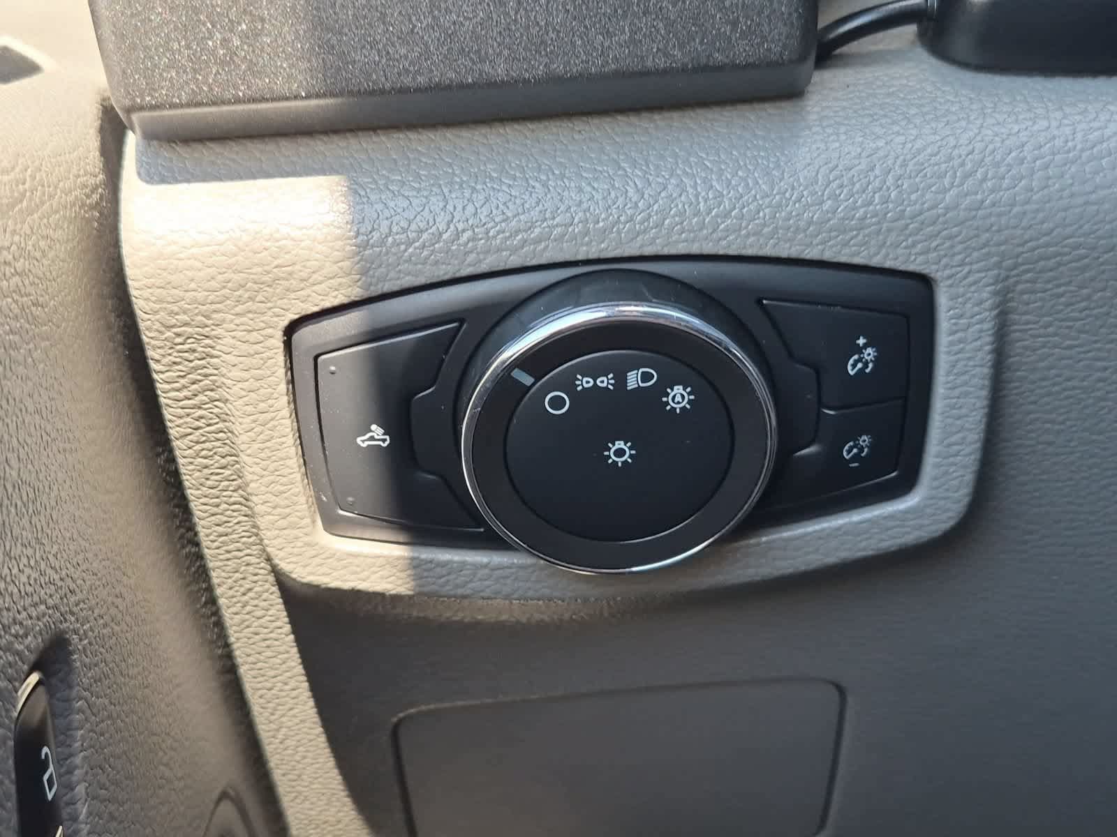 Used 2022 Ford F350 XL w/ Power Equipment Group AWD/4WD image 24