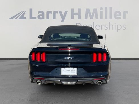 Used 2017 Ford Mustang GT Premium image 4
