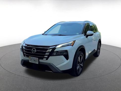 Used 2026 Nissan Rogue SL AWD/4WD image 7