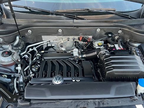 Used 2019 Volkswagen Atlas SE w/ Towing Package image 34