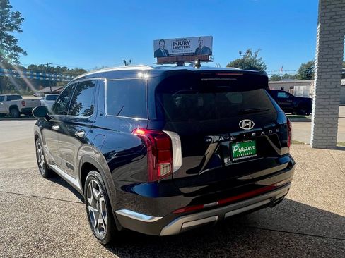 Used 2023 Hyundai Palisade Limited w/ Winter Package image 6