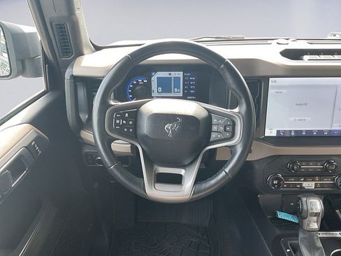 Used 2024 Ford Bronco Wildtrak AWD/4WD image 8