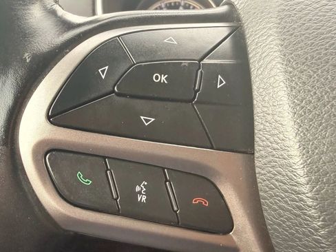 Used 2021 Jeep Cherokee Latitude Lux image 20