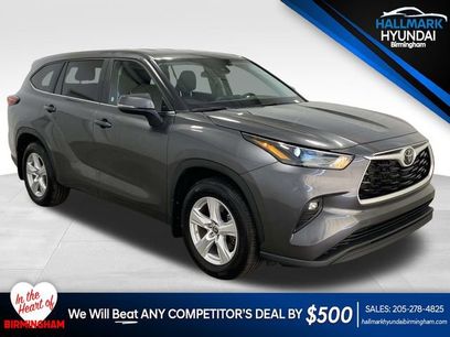 Used 2024 Toyota Highlander LE