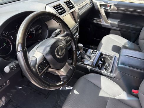 Used 2021 Lexus GX 460 Premium w/ Premium Package image 11