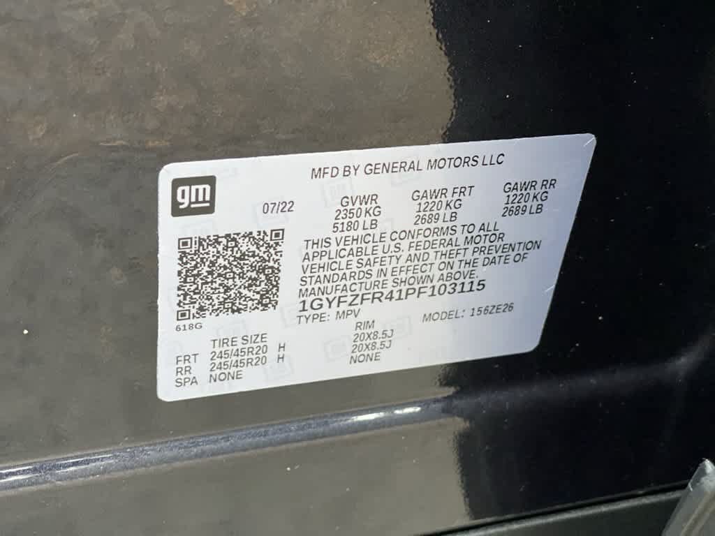 Used 2023 Cadillac XT4 Sport w/ Cold Weather Package AWD/4WD image 32
