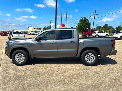 Used 2024 Nissan Frontier SV w/ Technology Package RWD image 5