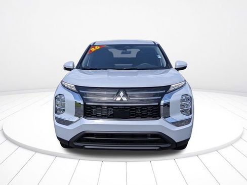 New 2026 Mitsubishi Outlander ES FWD image 8
