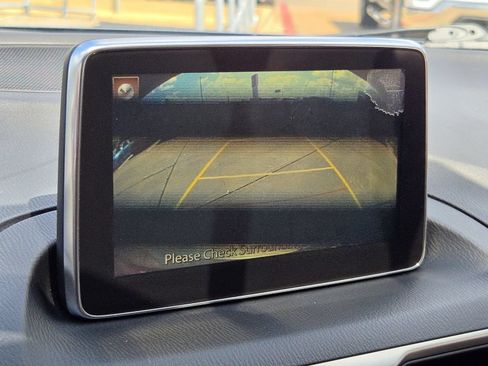 Used 2016 MAZDA MAZDA3 i Sport w/ Preferred Equipment Package FWD image 22