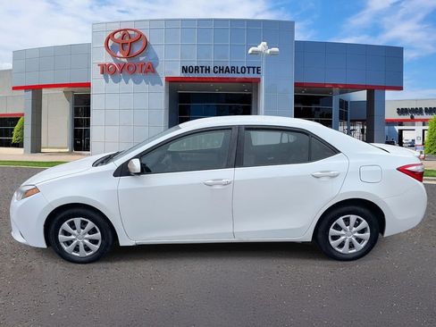 Used 2014 Toyota Corolla LE image 5