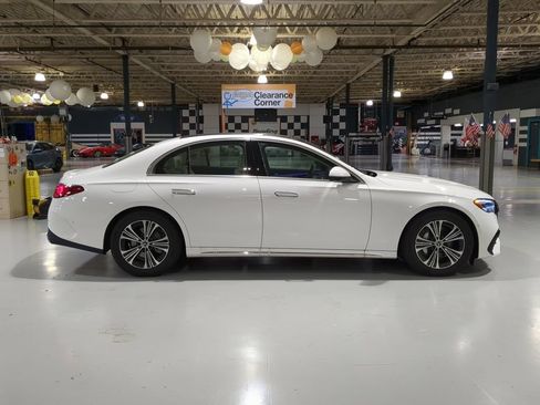 Used 2026 Mercedes-Benz E 350 4MATIC Sedan image 7
