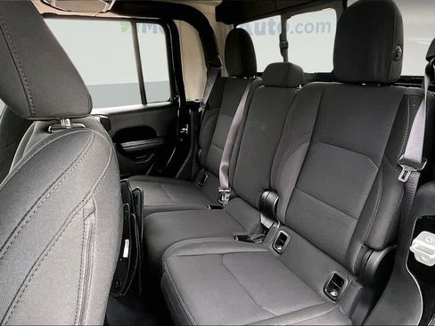 Used 2021 Jeep Gladiator Sport image 23